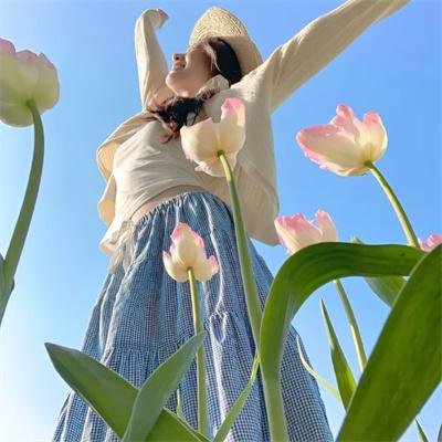在咖啡冷掉之前